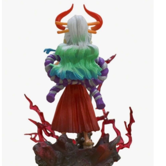 One Piece Yamato statue - Picture 2 of 4